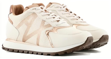 (W) Armani Exchange Sepatu Kulit Coklat Muda Platform Tali Rendah Mejik Bulat XDX139XV7331K624 Lookbook (W) Armani Exchange Sepatu Kulit Coklat Muda Platform Tali Rendah Mejik Bulat XDX139XV7331K624