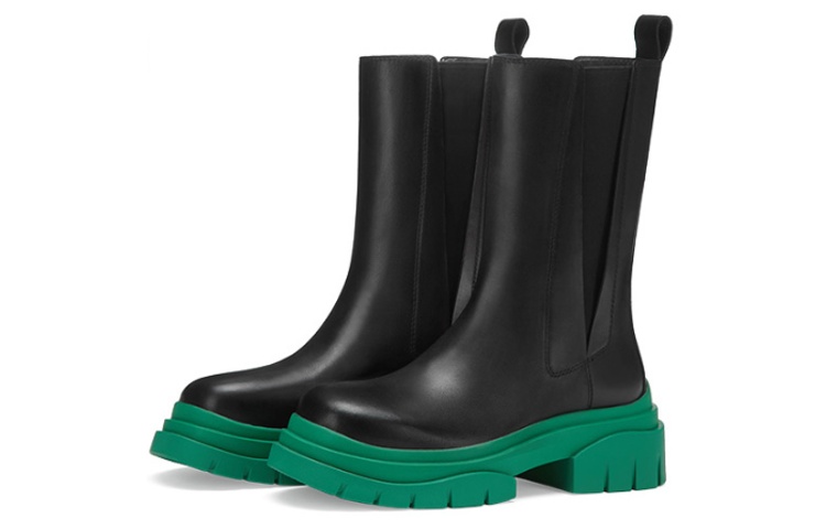 Lookbook (W) 애쉬 첼시 부츠 미드 '블랙 그린' (or 애쉬 첼시 미드 '블랙그린' if shorter is needed) FW22-M-136857-003