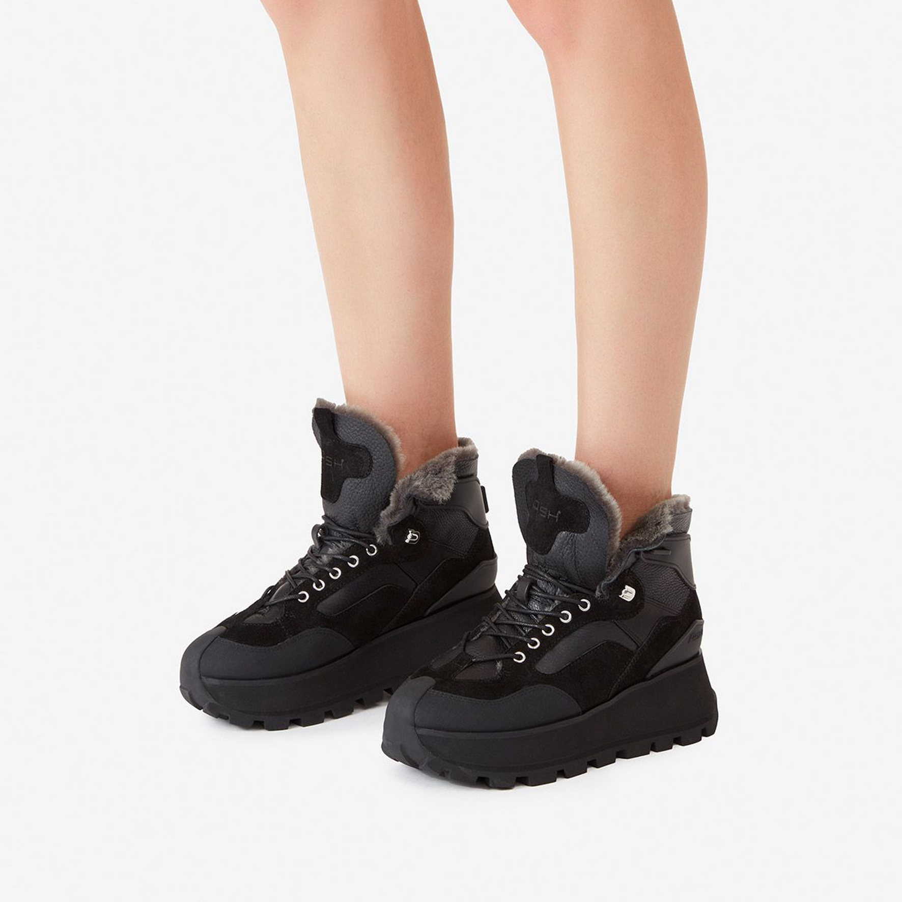 Purchase (W) Ash 高帮休闲厚底运动鞋 '黑色仿皮草' FW20-S-134378-001
