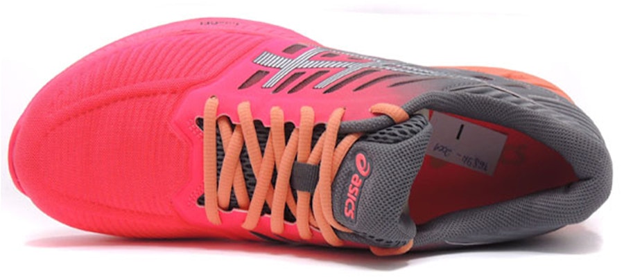 (W) ASICS Fuzex /Pink 'Abu-abu' T689N-2001 Lookbook (W) ASICS Fuzex /Pink 'Abu-abu' T689N-2001