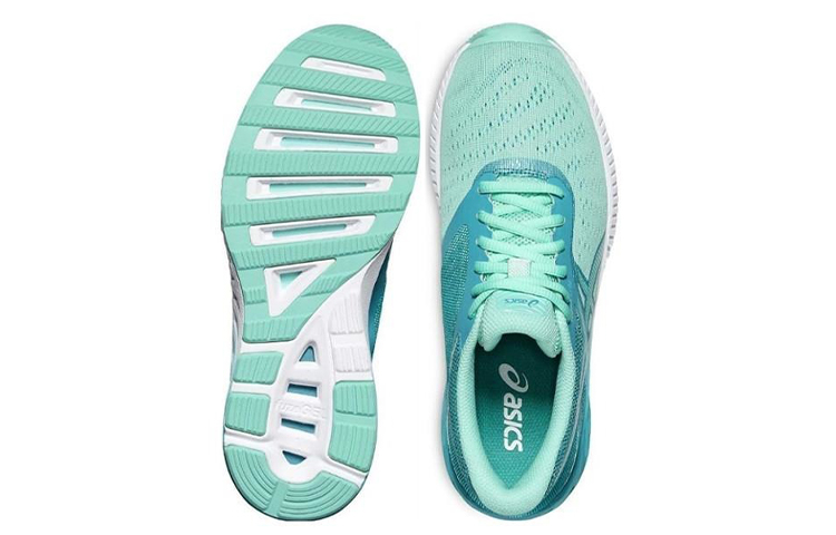 Shop Asics Fuzex Lyte 戶外運動 防滑透氣 低筒 跑步鞋 女款 綠藍