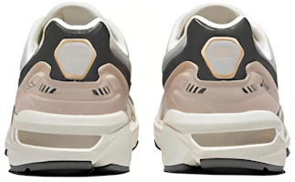 Shop Asics GEL-1090 防滑耐磨透氣 低筒 運動休閒鞋 女款 灰色