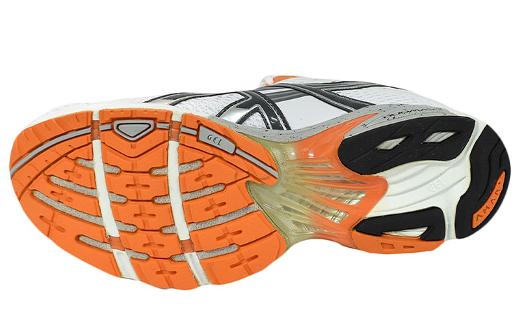 Lookbook (W) ASICS Gel-DS Trainer 13 'Putih Hitam Oranye' TN862-0191