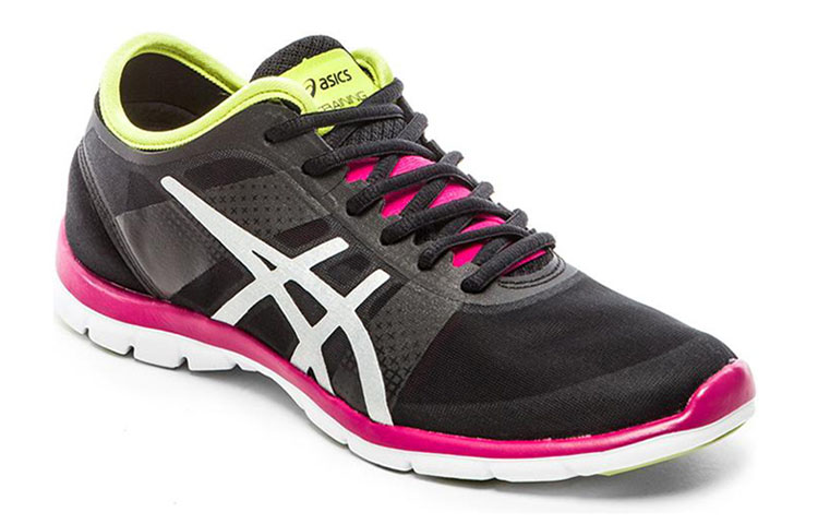 Lookbook (W) ASICS Gel-Fit Nova 'Hitam Putih' S466N-9093