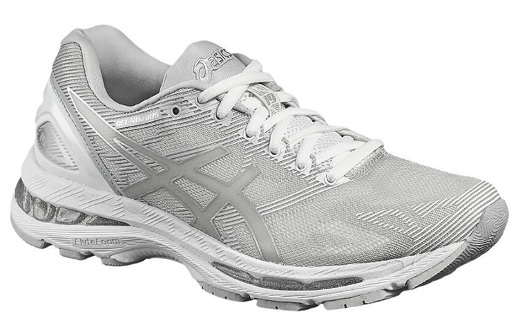 Lookbook Asics GEL-Nimbus 19 低筒 跑步鞋 女款 灰白