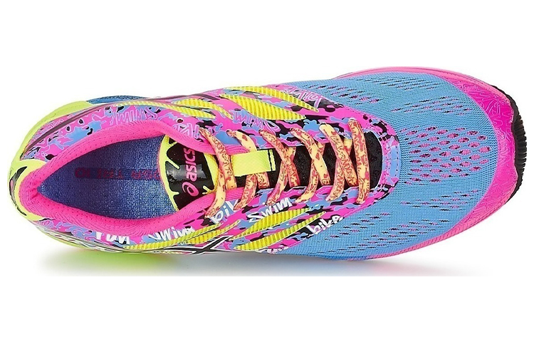 Shop Asics Gel-Noosa Tri 10 低筒 跑步鞋 女款 粉黑