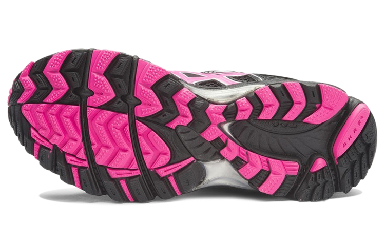 Shop Asics Gel-Trigger 10 透氣耐磨舒適 低筒運動跑步鞋 女款 黑粉