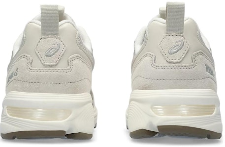 亞瑟士 Gel-1090 V2 耐磨防滑減震 低幫 跑步鞋 女款 米白 Purchase 亞瑟士 Gel-1090 V2 耐磨防滑減震 低幫 跑步鞋 女款 米白