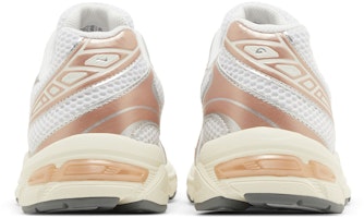 亞瑟士 Gel-1130 舒適減震防滑耐磨 低幫跑步鞋 女款 米灰色 Details for 亞瑟士 Gel-1130 舒適減震防滑耐磨 低幫跑步鞋 女款 米灰色