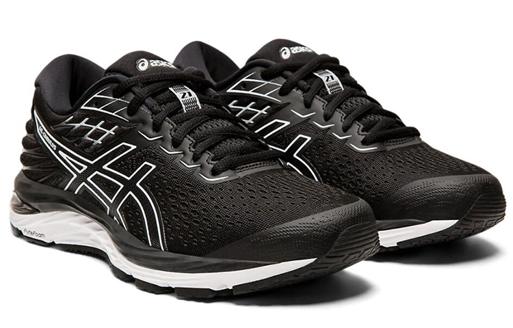 Lookbook (W) ASICS Gel Cumulus 21 ''Noir Blanc'' 1012A468-001