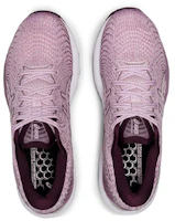 Shop (W) ASICS Gel Cumulus 24 ''Barely Rose'' Rose Pâle 1012B206-700