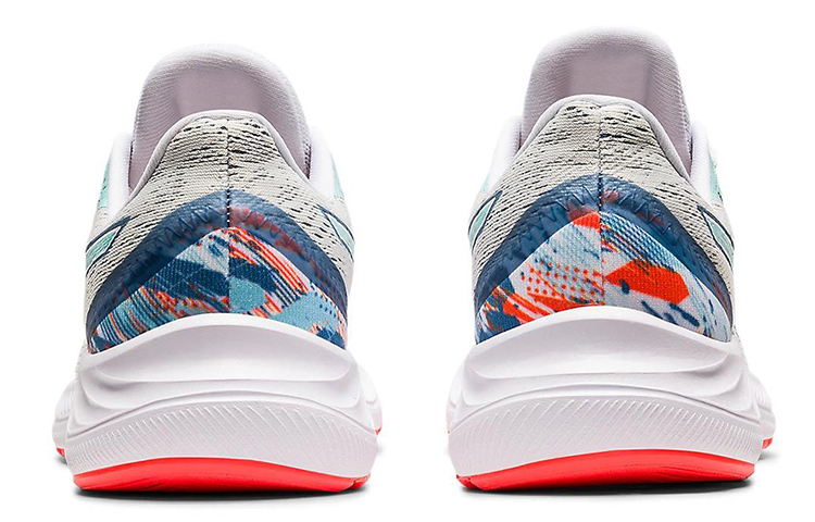 Shop （女款）ASICS Gel Excite 8 'Celebration of Sport Pack' 1012B157-960
