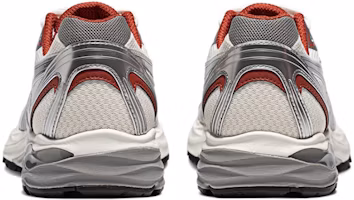 Shop Asics Gel-Flux 4 減震通風 低筒 跑鞋 女裝 白灰
