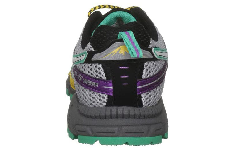 Shop Asics Gel-FujiTrainer 低筒跑步鞋 女款 灰紫