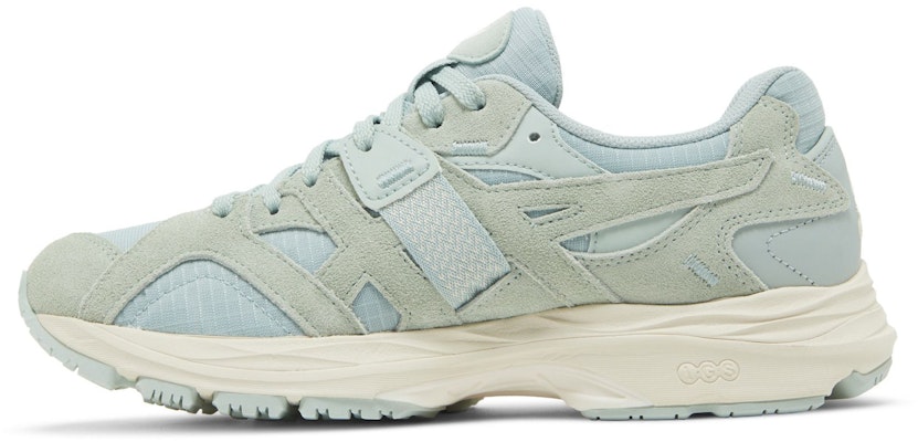 (W) 아식스 젤 MC 플러스 '리첸 락' (Asikseu Jel MC PeulreoSeu 'Richen Rak') 1202A045-300 Lookbook (W) 아식스 젤 MC 플러스 '리첸 락' (Asikseu Jel MC PeulreoSeu 'Richen Rak') 1202A045-300