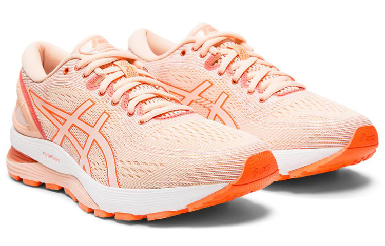 Lookbook Asics GEL-Nimbus 21 低筒 跑步鞋 男女兩用 粉白色