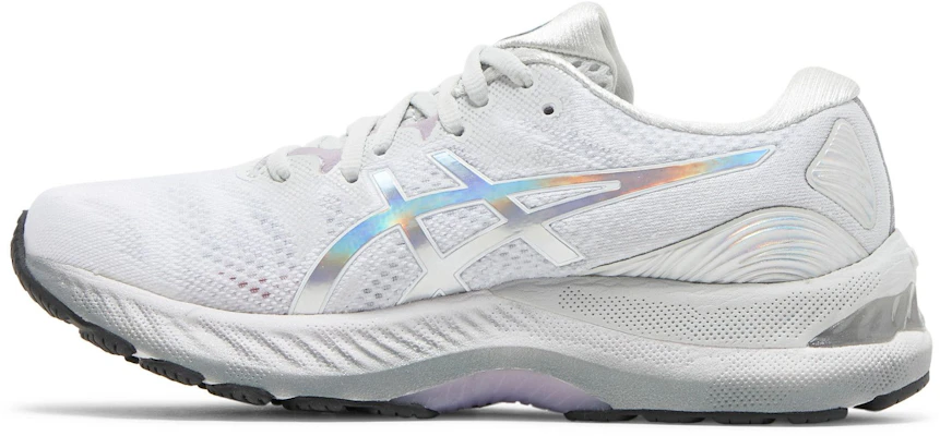 (W) ASICS Gel Nimbus 23 'Platinum' Kasut Lari Lelaki Perak 1012B132-020 Lookbook (W) ASICS Gel Nimbus 23 'Platinum' Kasut Lari Lelaki Perak 1012B132-020