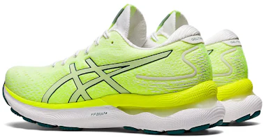 Shop (女性)ASICS Gel Nimbus 24 '白色天鵝絨松樹' 1012B201-102