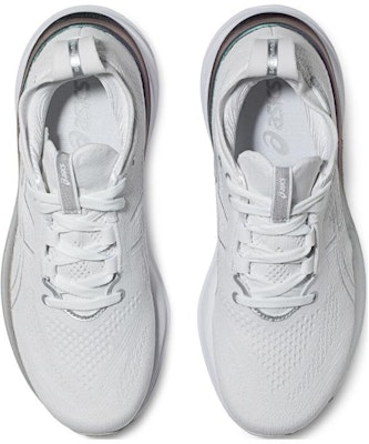 (W) ASICS Gel Nimbus 26 Platinum 'Blanco Real Plata Pura' 1012B720-100 Lookbook (W) ASICS Gel Nimbus 26 Platinum 'Blanco Real Plata Pura' 1012B720-100