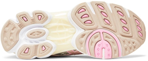 Shop (W) ASICS Gel Nimbus 9 ''Candy Floss'' Rosa e Bianco 1202A278-105