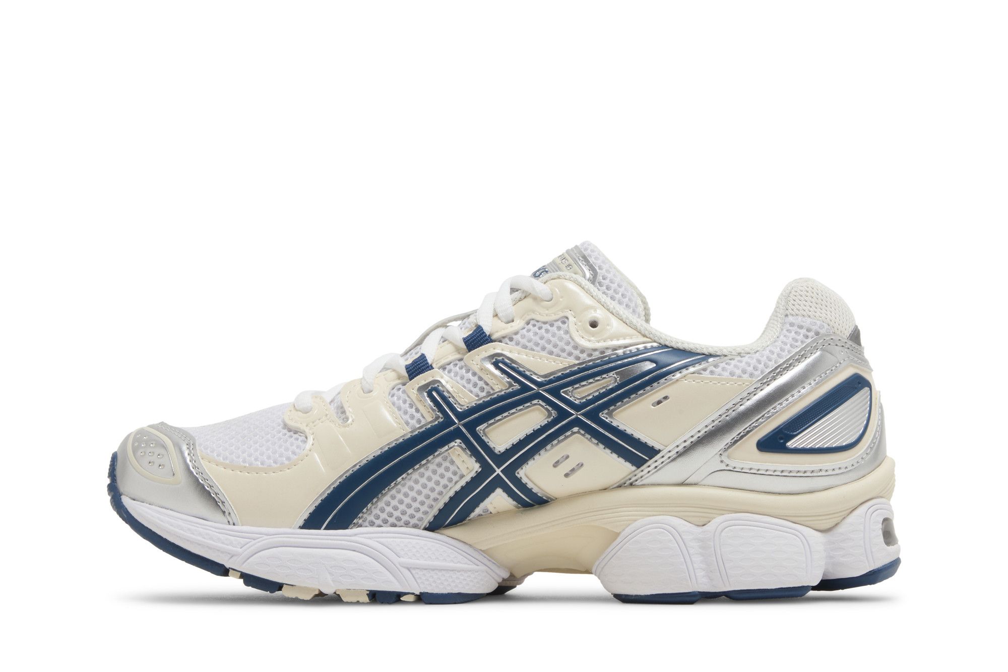 Lookbook (W) ASICS Gel Nimbus 9 ''Weiß Light Indigo'' 1202A278-108