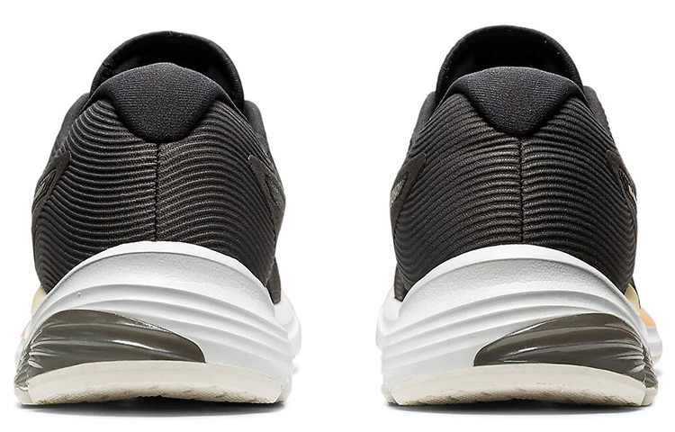 Shop (W) ASICS Gel Pulse 12 ''Noir'' 1012A937-001