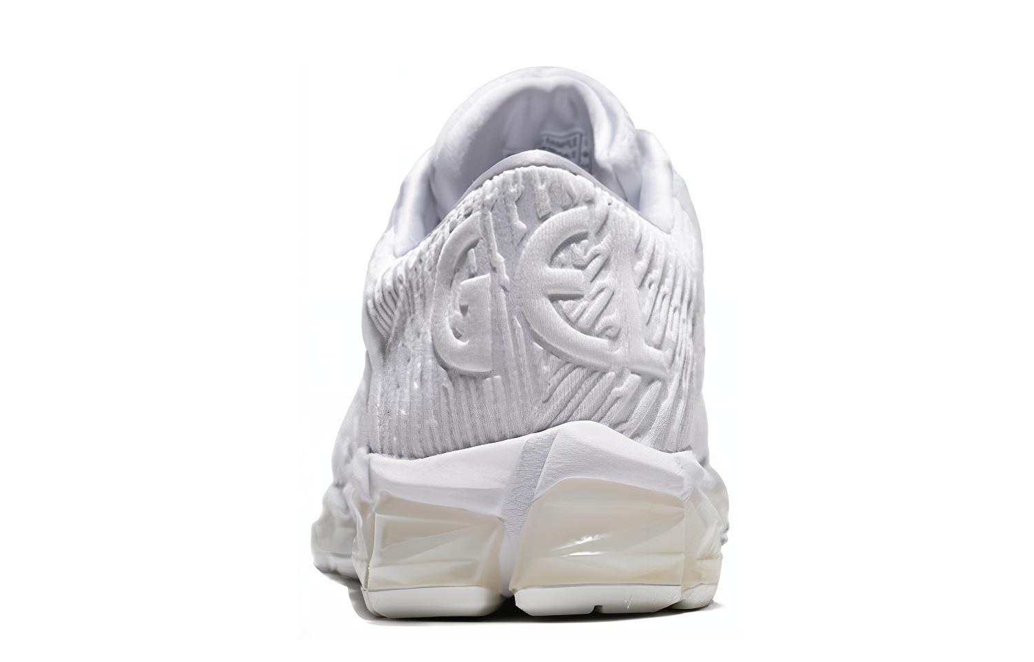 Shop Asics Gel-Quantum 360 5 低筒 跑步鞋 女款 白色