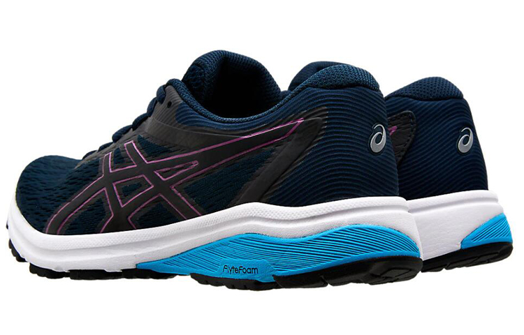 Lookbook (W) ASICS GT-800 (D) Blau 1012A939-402