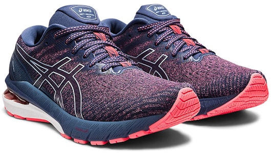 (W) 아식스 GT 2000 10 '블레이징 코랄 썬더 블루' 1012B045-700 Lookbook (W) 아식스 GT 2000 10 '블레이징 코랄 썬더 블루' 1012B045-700