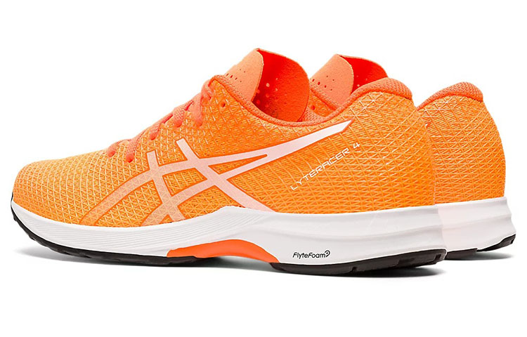 Shop Asics Lyteracer 4 輕便耐磨跑鞋 女款 橙白