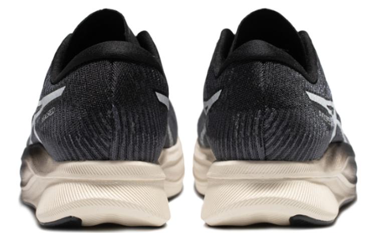 Lookbook (W) ASICS Magic Speed 2 'Carrier Grey White' Sepatu Lari Pria dan Wanita 1012B274-020