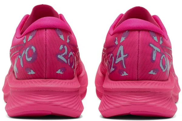 (W) ASICS Magic Speed 3.0 Tokyo ''Pink Glo Wild Grape'' Scarpe da Corsa. 1012B697-700 Details for (W) ASICS Magic Speed 3.0 Tokyo ''Pink Glo Wild Grape'' Scarpe da Corsa. 1012B697-700