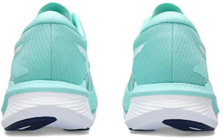 Shop Asics Magic Speed 3.0 圓頭舒適 減震防滑 低筒 跑步鞋 女款 藍色