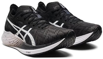 (W) 아식스 매직 스피드 카본 '블랙 화이트' 1012A895-001 Lookbook (W) 아식스 매직 스피드 카본 '블랙 화이트' 1012A895-001