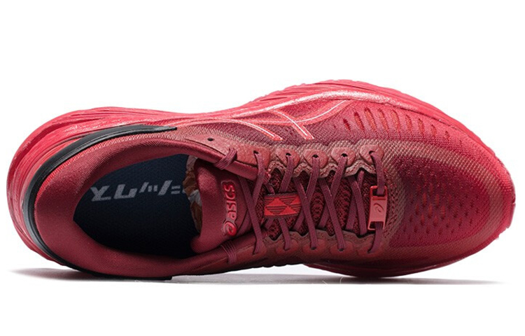 Lookbook (W) ASICS Metarun ''Rouge Classique'' 1012A513-600