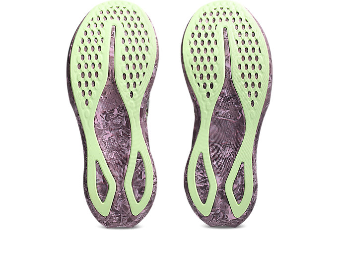Sizing (Women) ASICS Noosa Tri 16 Running Shoes Hazy Lilac/Dark Prune 1012B675-704