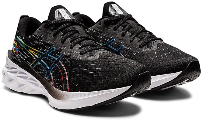 (W) ASICS Novablast 2 'Hitam Putih Multicolor' 1012B252-001 Lookbook (W) ASICS Novablast 2 'Hitam Putih Multicolor' 1012B252-001