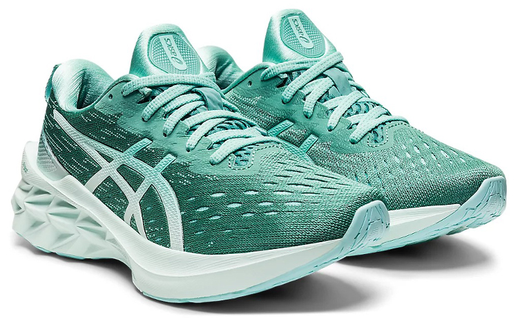 Lookbook (W) ASICS Novablast 2 ''Vert Oasis Sauge'' 1012B049-300