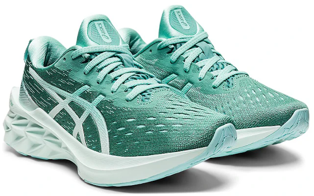 (W) ASICS Novablast 2 ''Verde Salvia Oasis'' 1012B049-300 Lookbook (W) ASICS Novablast 2 ''Verde Salvia Oasis'' 1012B049-300
