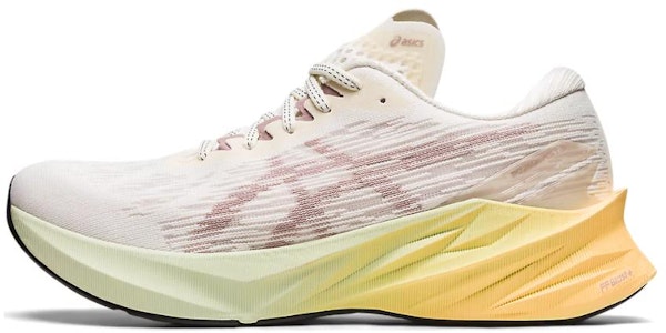 (W) ASICS Novablast 3 'Cream Fawn' dalam warna Krim Fawn 1012B288-101 Buy (W) ASICS Novablast 3 'Cream Fawn' dalam warna Krim Fawn 1012B288-101