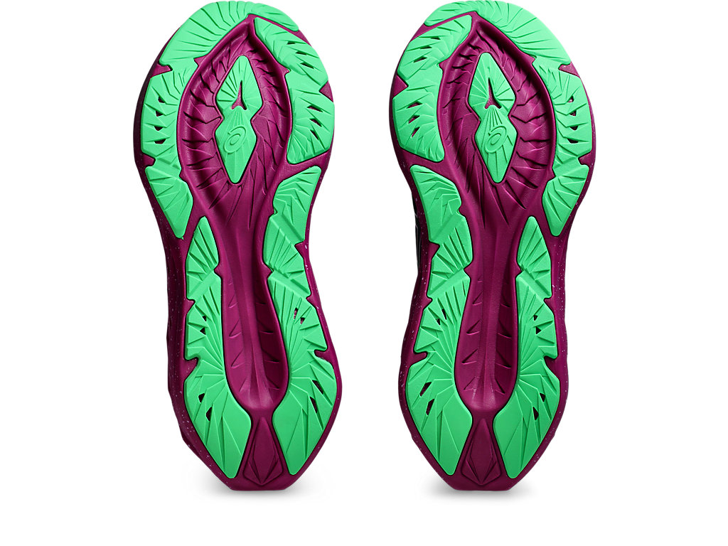 Sizing (Women) ASICS Novablast 4 'Lite Show Bold Magenta' 1012B699-001