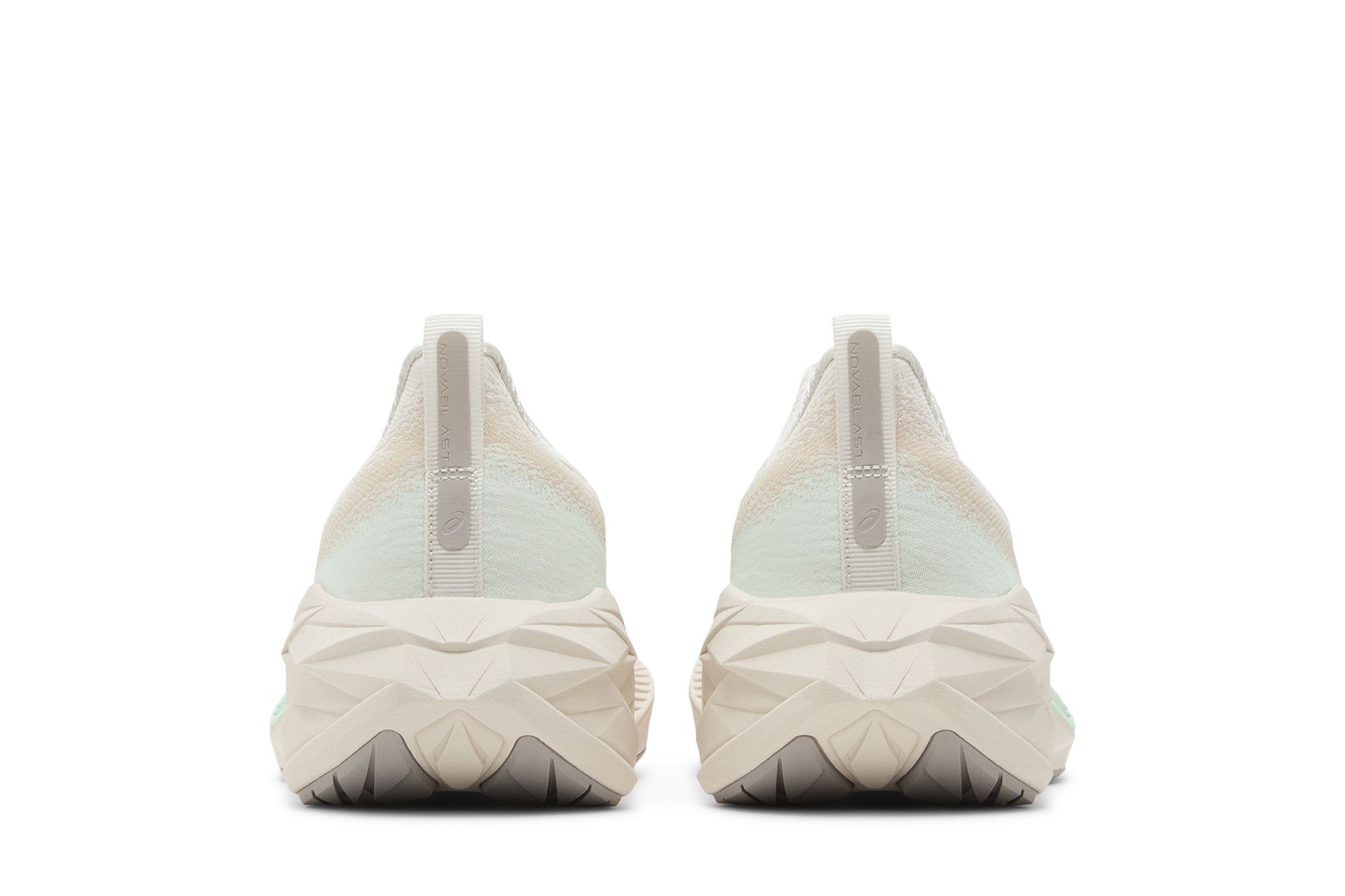 Sizing (W) アシックス ノヴァブラスト4 「オートミール ムーンロック」 1012B510-250