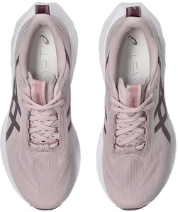 (W) 亚瑟士 Novablast 4 限量版 '水域玫瑰' 1012B688-700 Lookbook (W) 亚瑟士 Novablast 4 限量版 '水域玫瑰' 1012B688-700