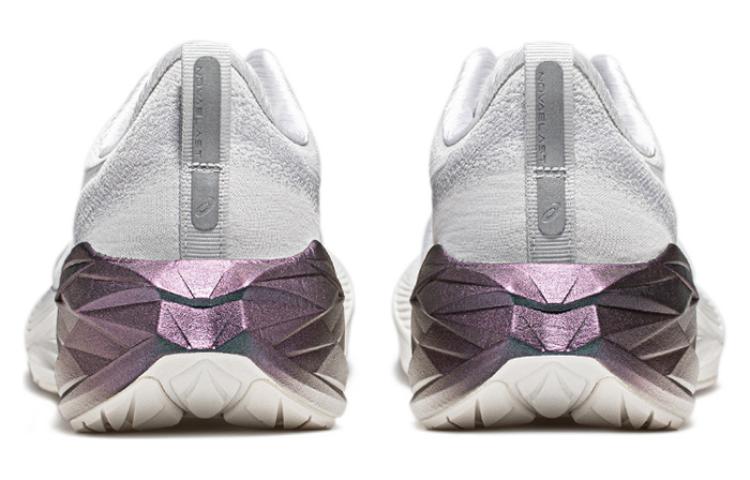 Shop (W) 아식스 노바블라스트 4 플래티넘 '화이트 실버' 1012B722-100