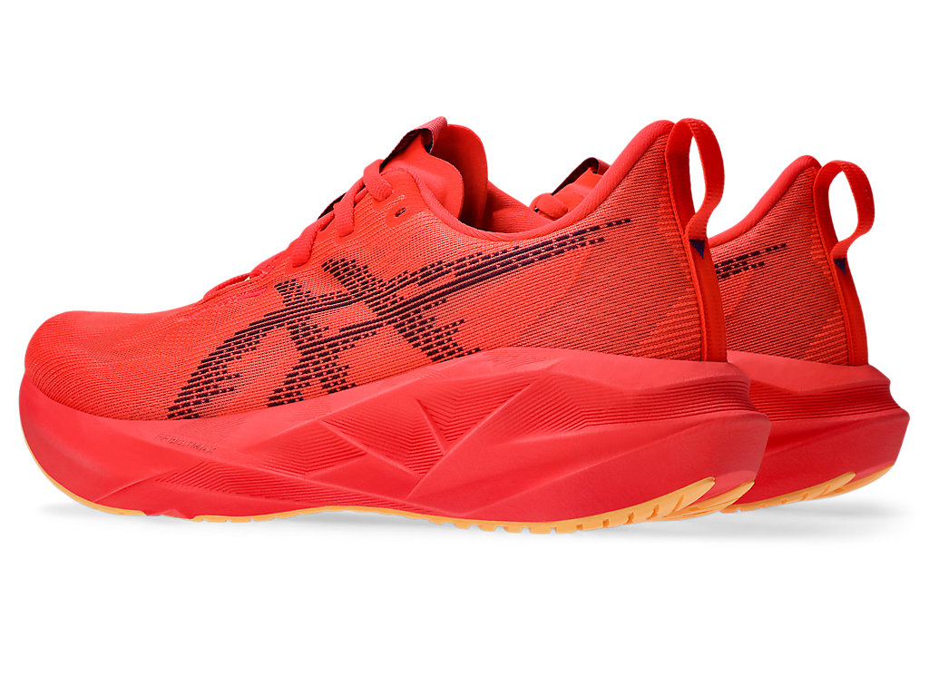 Shop (W) ASICS Novablast 5 Scarpe Running Rosso Flash/Edo Viola 1012B765-601