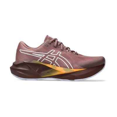(W) ASICS Novablast 5 TR Running Shoes Nature Bathing/Rubble Red