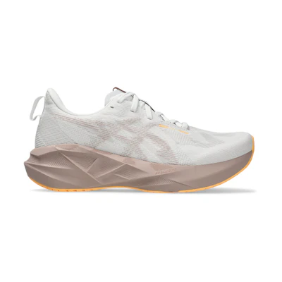 (W) ASICS Novablast 5 Wide Running Shoes White/Fawn