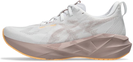 (W) ASICS Novablast 5 宽版跑鞋 白色/米色 1012B766-102 Cheap (W) ASICS Novablast 5 宽版跑鞋 白色/米色 1012B766-102