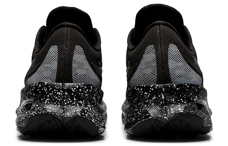 Shop (W) ASICS Novablast 'Hitam' 1012A987-001