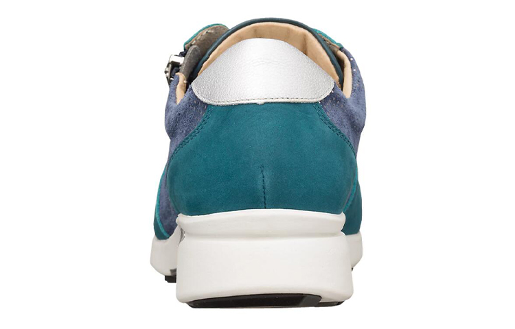 Lookbook (W) ASICS Pedala 2E Lebar Biru/Hijau WP255S-300
